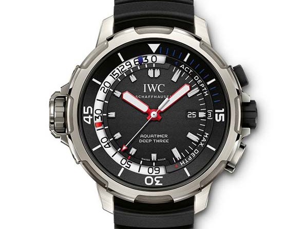IWC AQUATIMER DEEP THREE Арт. IW355701 Характеристики: Механические – Механические вращающиеся ободки – внешний и внутренний – с системой защиты при погружении SafeDive system от IWC – Указатель даты – Центральная секундная стрелка со стоп-функцией – Механический глубиномер со сплит-стрелкой, рассчитанный на глубину до 50 м – Светящиеся элементы на стрелках, циферблате и внутреннем вращающемся ободке – Завинчивающаяся заводная головка – Гравировка на задней крышке корпуса – Система быстрой замены браслета IWC Механизм: Калибр 30120 Частота колебаний: 28 800 Пк/ч / 4 Гц Количество камней: 21 Запас хода: 42 часа Подзавод автоматический Корпус: Материалы корпус из титана, черный циферблат, черный каучуковый ремешок, застежка из титана Стекло: выпуклое сапфировое стекло с двусторонним антибликовым покрытием Водонепроницаемость: 10 бар Диаметр: 46 мм Высота корпуса: 16,5 мм