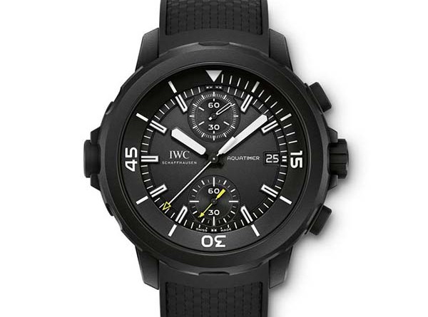 IWC AQUATIMER CHRONOGRAPH EDITION GALAPAGOS ISLANDS Арт. IW379502 Характеристики: Механический хронограф – Механические вращающиеся ободки – внешний и внутренний – с системой защиты при погружении SafeDive system от IWC – Указатель даты – Хронограф с индикацией минут и секунд – Малая секундная стрелка со стоп-функцией – Светящиеся элементы на стрелках, циферблате и внутреннем вращающемся ободке – Завинчивающаяся заводная головка – Гравировка на задней крышке корпуса – Система быстрой замены браслета IWC Механизм: Мануфактурный калибр 89365 Частота колебаний: 28 800 Пк/ч / 4 Гц Количество камней: 35 Запас хода: 68 часов Подзавод автоматический Корпус: Материалы: корпус из нержавеющей стали с каучуковым покрытием, черный циферблат, черный каучуковый ремешок, традиционная застежка из нержавеющей стали Стекло: выпуклое сапфировое стекло с двусторонним антибликовым покрытием Водонепроницаемость: 30 бар Диаметр: 44 мм Высота корпуса: 17 мм