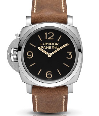 PANERAI LUMINOR 1950 LEFT-HANDED 3 DAYS ACCIAIO ( O 47 MM ) / PAM00557 • Ручной завод P.3000, сталь, 47 мм, запас хода – 3 дня, прозрачная задняя крышка, циферблат черного цвета, плексиглас, 100 м, кожаный ремешок