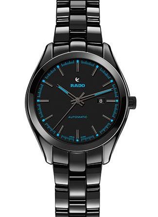 RADO HYPERCHROME COURT COLLECTION AUTOMATIC Женские часы, полированная высокотехнологичная керамика, 36 мм. Указатели и стрелки часов выполнены синего, оранжевого или зеленого цвета, олицетворяющих твердое, грунтовое и травяное покрытия теннисных кортов.