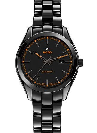 RADO HYPERCHROME COURT COLLECTION AUTOMATIC Женские часы, полированная высокотехнологичная керамика, 36 мм. Указатели и стрелки часов выполнены синего, оранжевого или зеленого цвета, олицетворяющих твердое, грунтовое и травяное покрытия теннисных кортов.