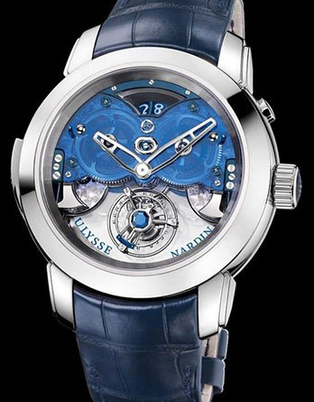 Ulysse Nardin Imperial Blue НАРУЧНЫЕ ЧАСЫ Imperial Blue Лимитированная коллекция 20 экземпляров Калибр UN-970. Парящий турбийон механизм ручного завода Корпус из 18-каратного белого золота 46мм. Ремешок из кожи аллигатора Артикул: 9700-125 Корпус: 46мм/ 18К белое золото Механизм: Калибр UN-970. Парящий турбийон, ручной завод Водонепроницаемость: 30 метров Ремешок: из кожи аллигатора.