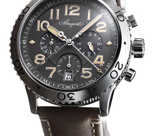 Breguet TYPE XXI 3813: платина, автоподзавод, хронограф-flyback в культовом стиле пилотских часов Breguet 1950-х , 42 мм.