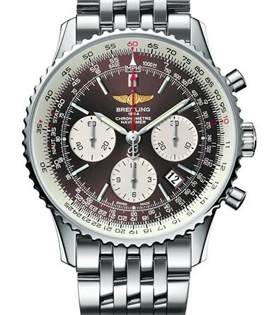 Breitling Navitimer 01 Panamerican. Механизм: Мануфактурный Breitling Caliber 01, прошедший официальную хронометрическую сертификацию в COSC, с автоподзаводом, высокой частотой (28 800 пк/час), 47 камнями. Запас хода более 70 часов. Хронограф с точностью до ¼ секунды, 30- мин. и 12-час. счетчики. Индикация даты. Корпус: стальной ( лимитированная серия - 1000 экземпляров). Водонепроницаемость до 3 бар (глубины 30 м).Вращающийся безель с круглой логарифмической линейкой. Выпуклое сапфировое стекло с бвусторонним антибликовым покрытием. Прозрачная задняя крышка из сапфирового стекла. Диаметр: 43 мм. Циферблат: бронзовый Panamerican. Ремешок/браслет: кожа Barenia, крокодиловая кожа/Navitimer, Air Racer.